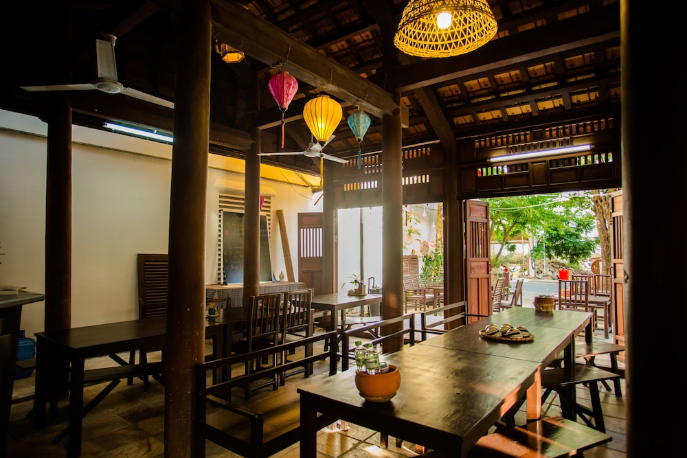 Trang Ngan Hotel 23/31