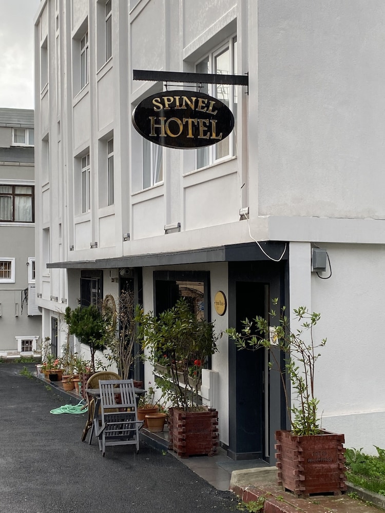 SPINEL HOTEL 36/50