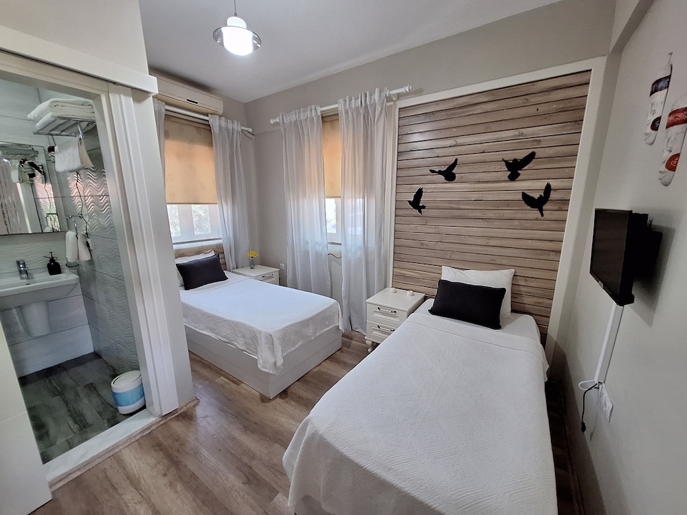 STANDARD, TWIN BEDS
