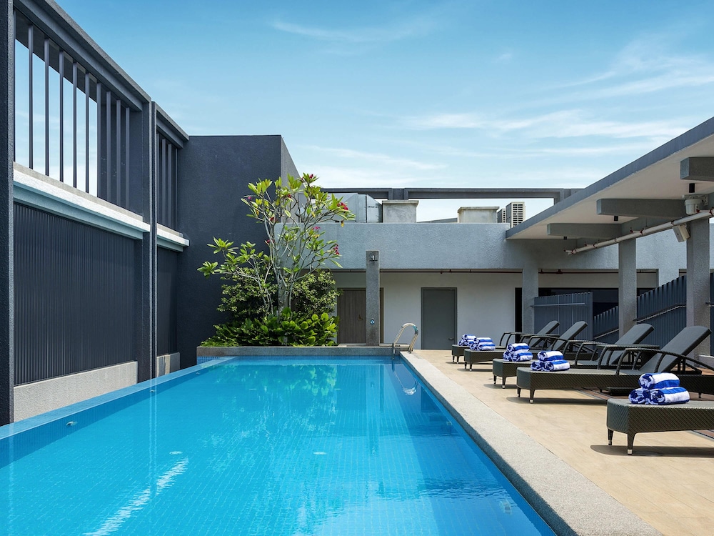 MERCURE KUALA LUMPUR GLENMARIE 44/48