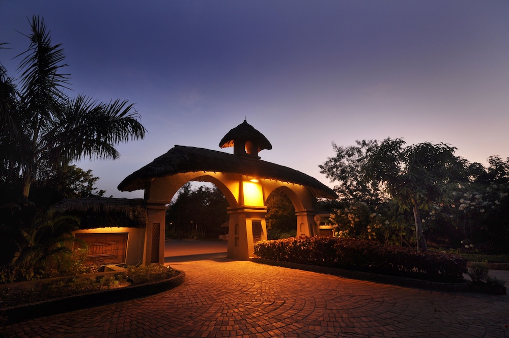 Vedic Village Spa Resort 6/50