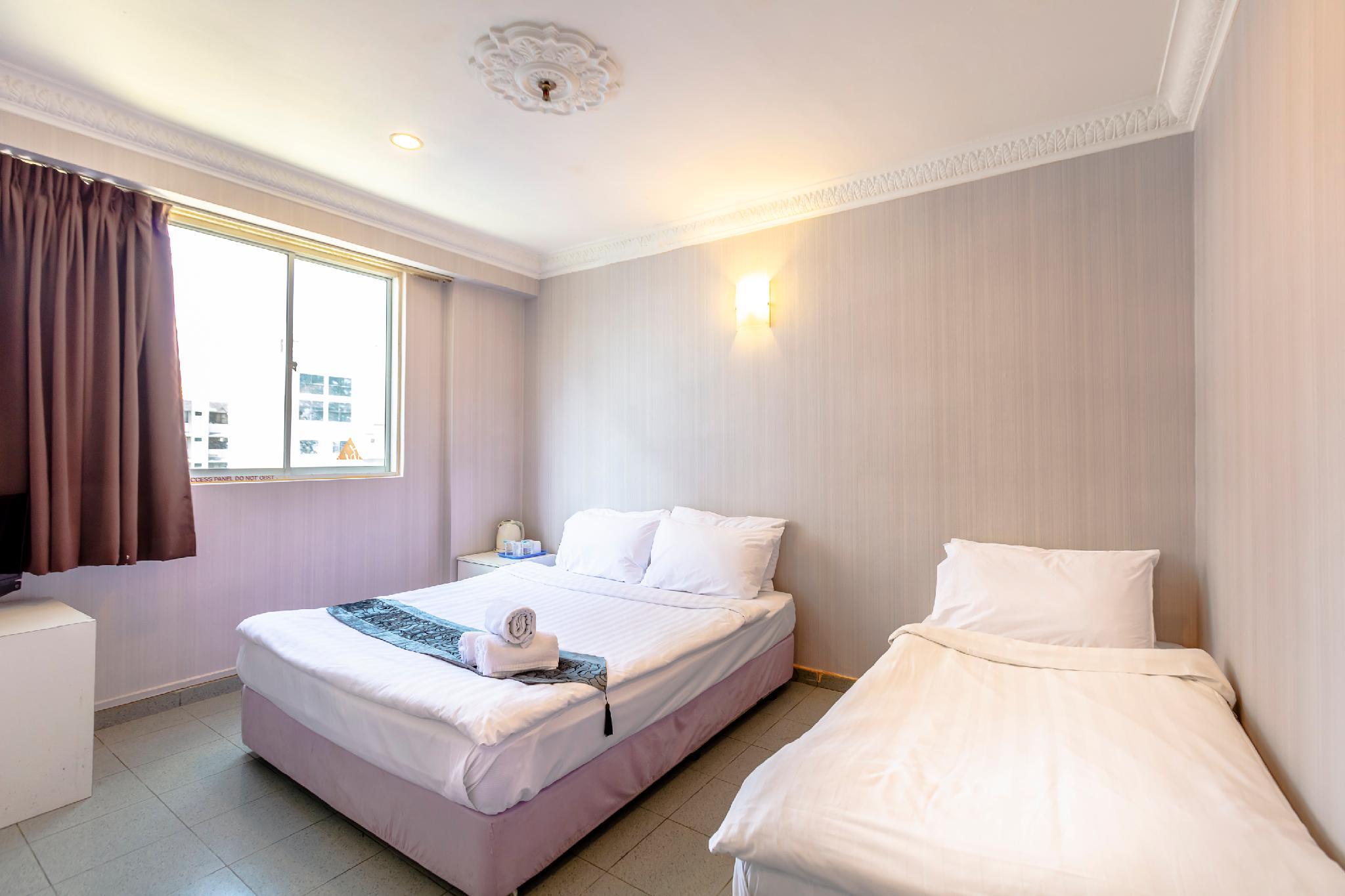 K HOTEL 12 (ex. Hotel 88 International) 4/11