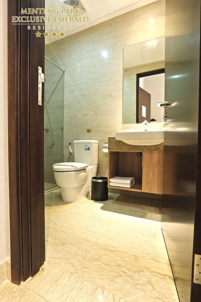Menteng Park Exclusive Emerald 65/68