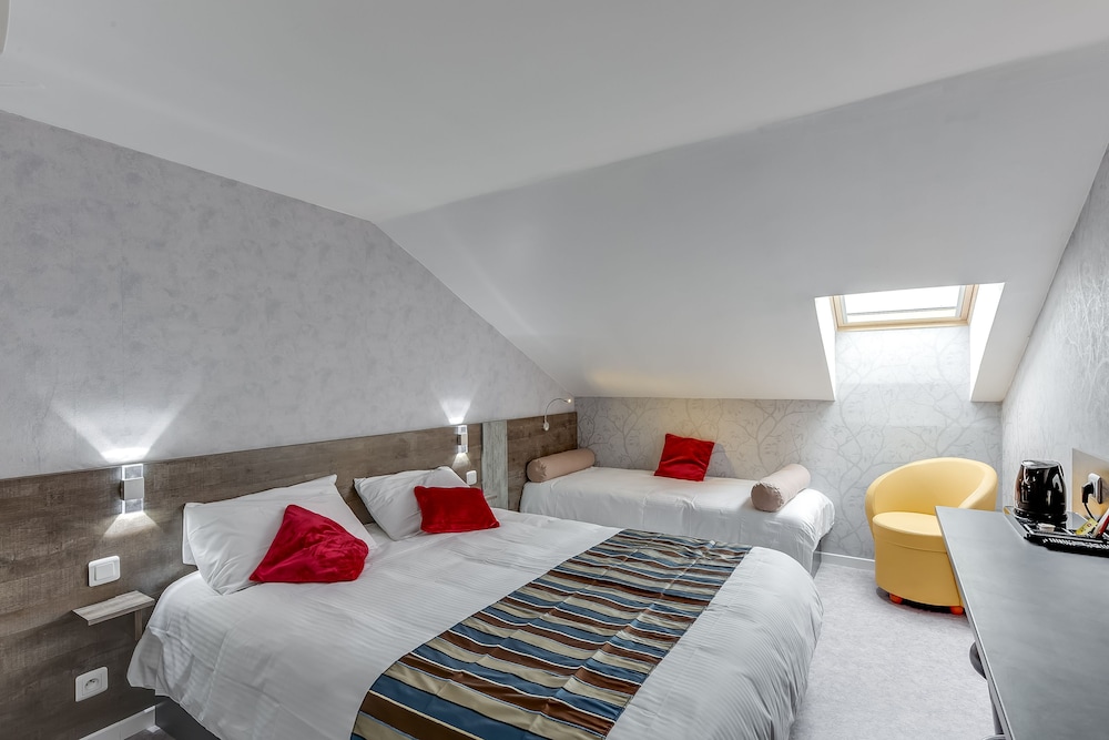 Brit Hotel Confort Thouars 13/48