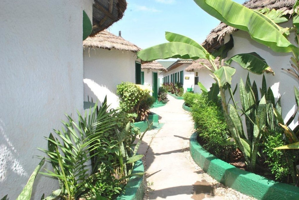 African Village Hotel 6/9