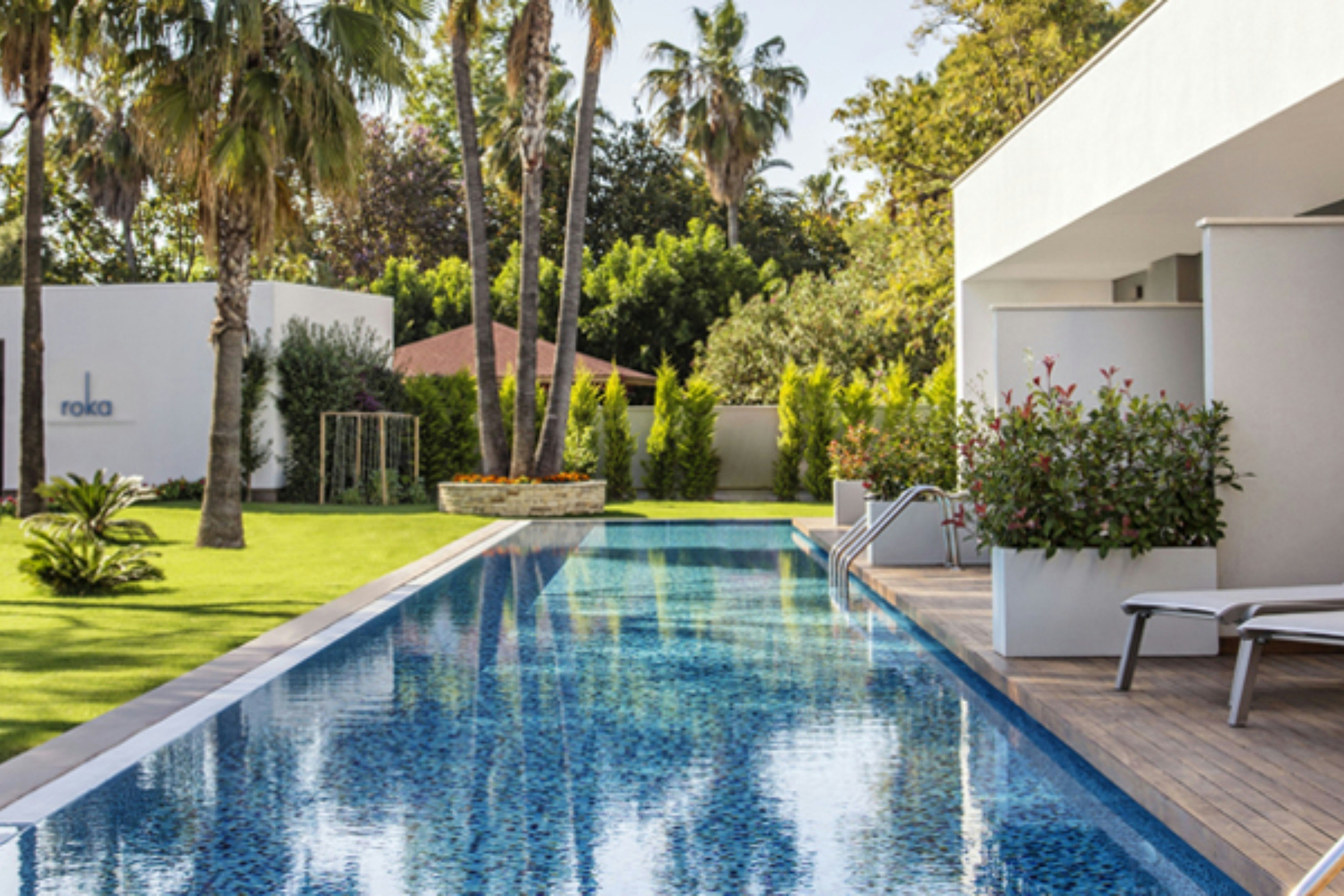 Acanthus and Cennet Barut Collection 15/20