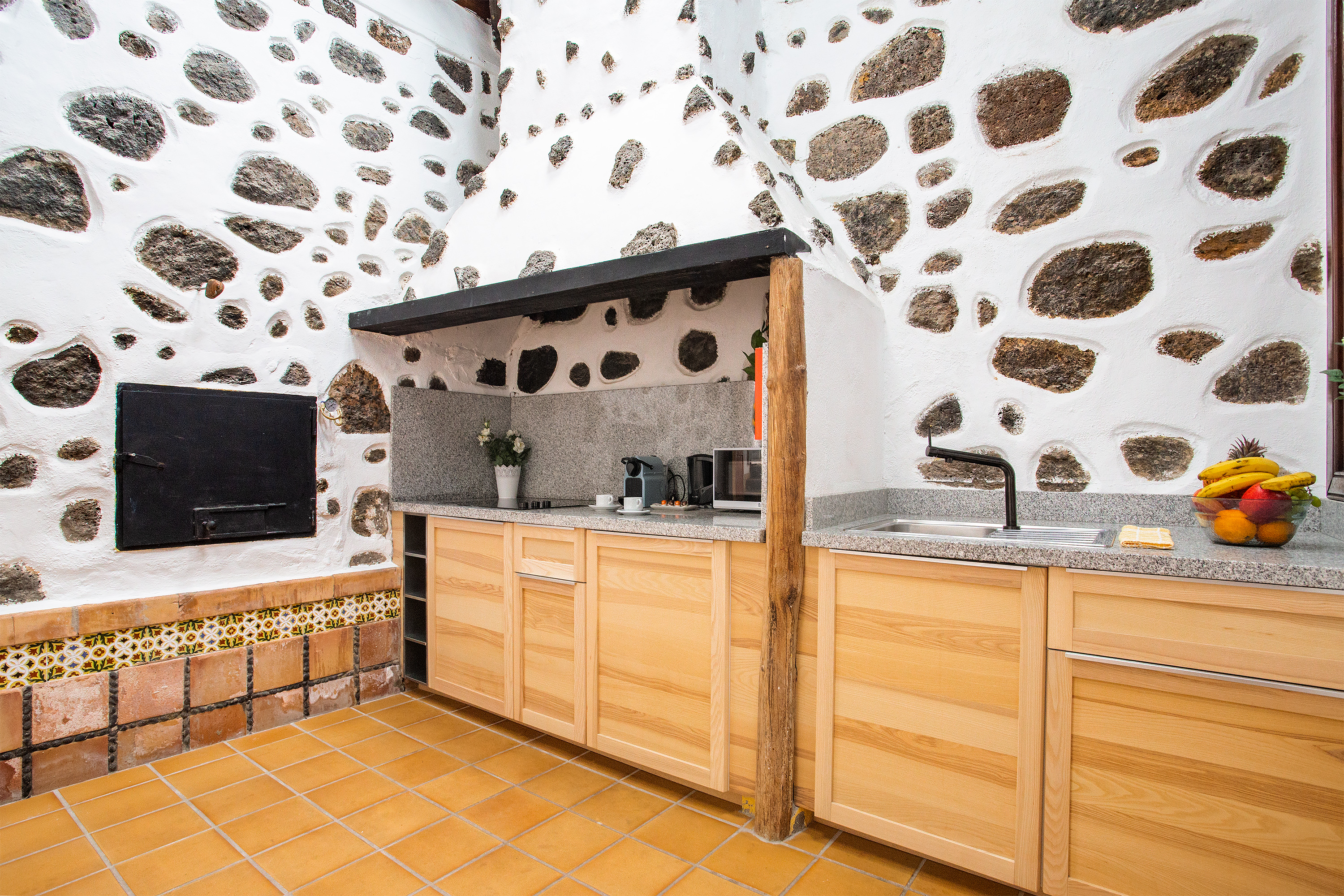 El Charco Suites 2/50
