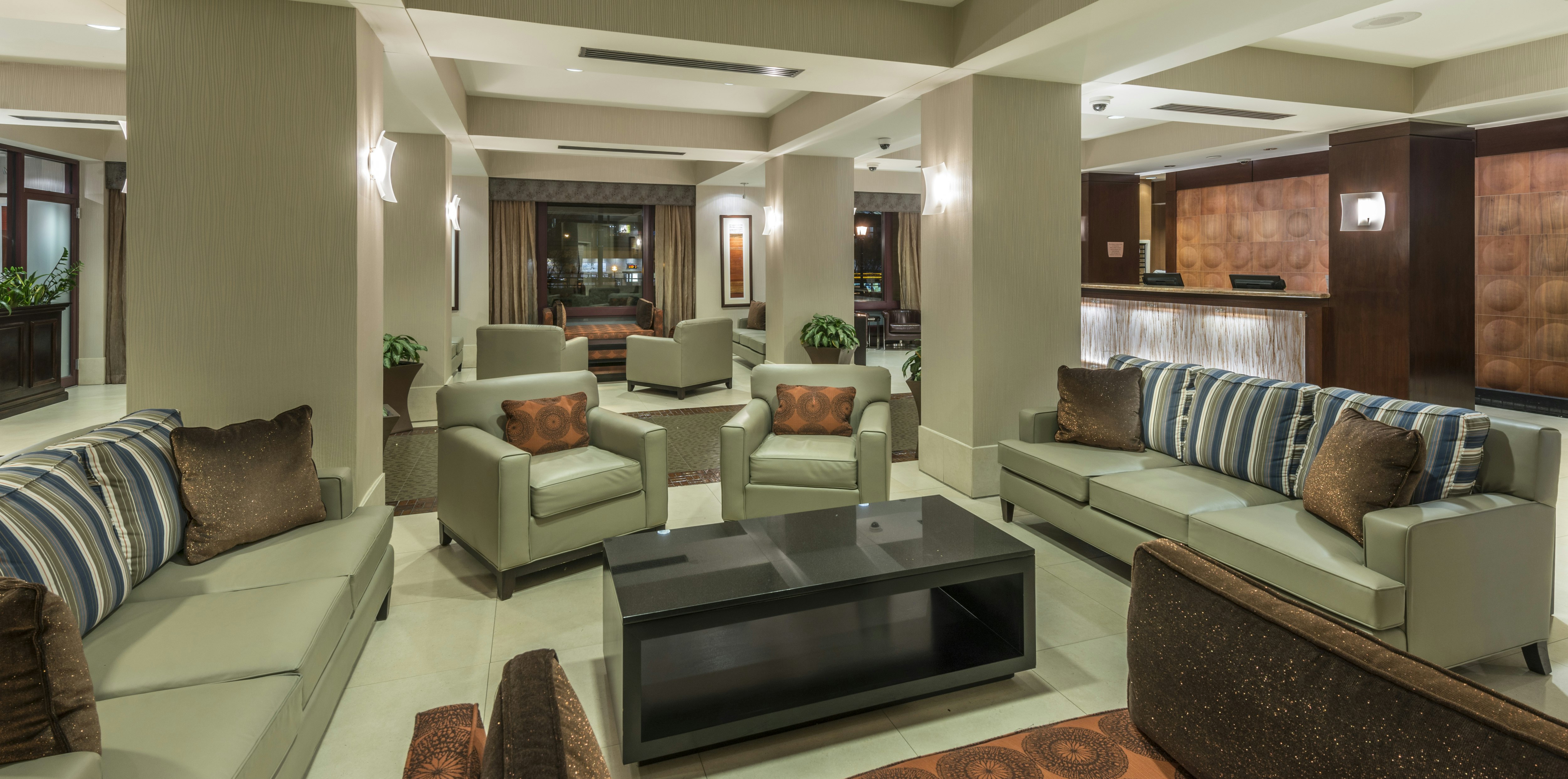 Embassy Suites Alexandria Old Town 23/51