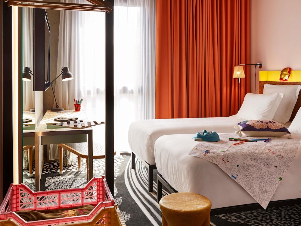 MAMA, MEDIUM, TWIN BEDS