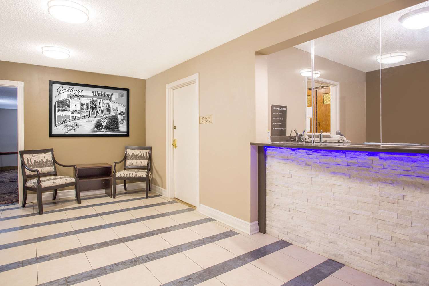 Super 8 by Wyndham Waldorf 4/15