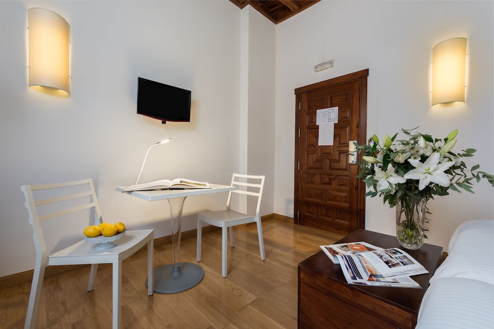 Gar Anat Hotel Boutique 57/81