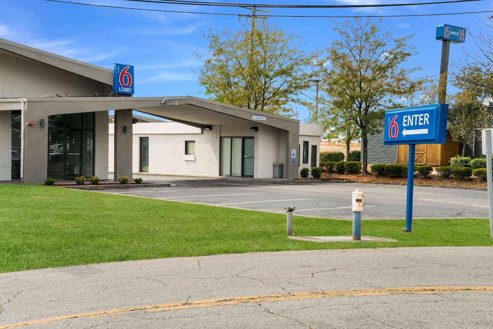 Motel6 Lexington, KY - Airport 29/36