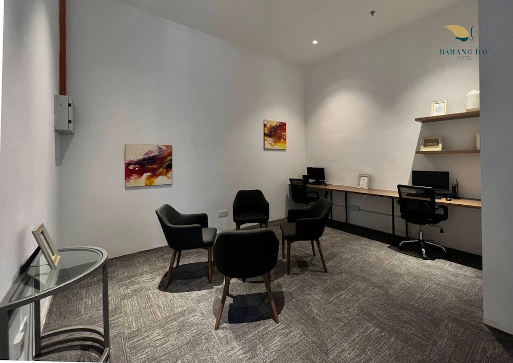 Bahang Bay Hotel 52/62