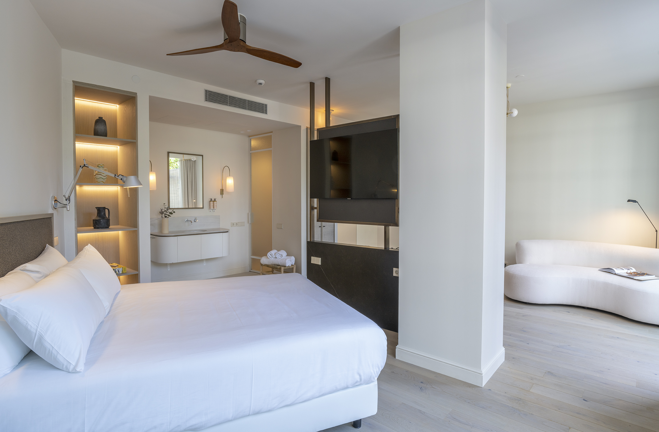 Deluxe, Single, Balcony