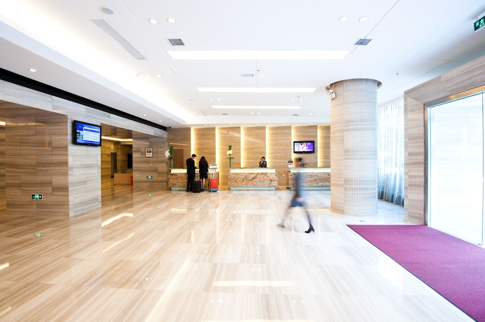NOVOTEL GUIYANG DOWNTOWN 9/44