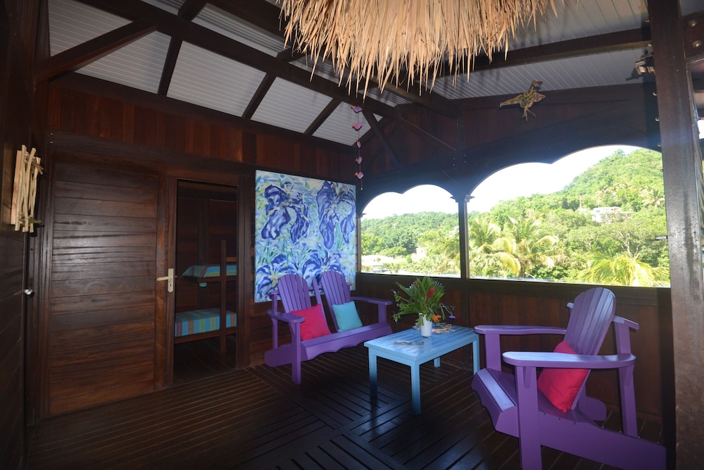 Piton Bungalows 32/50