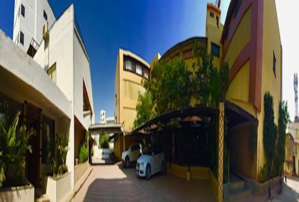 Hotel Orange Inn 17/19
