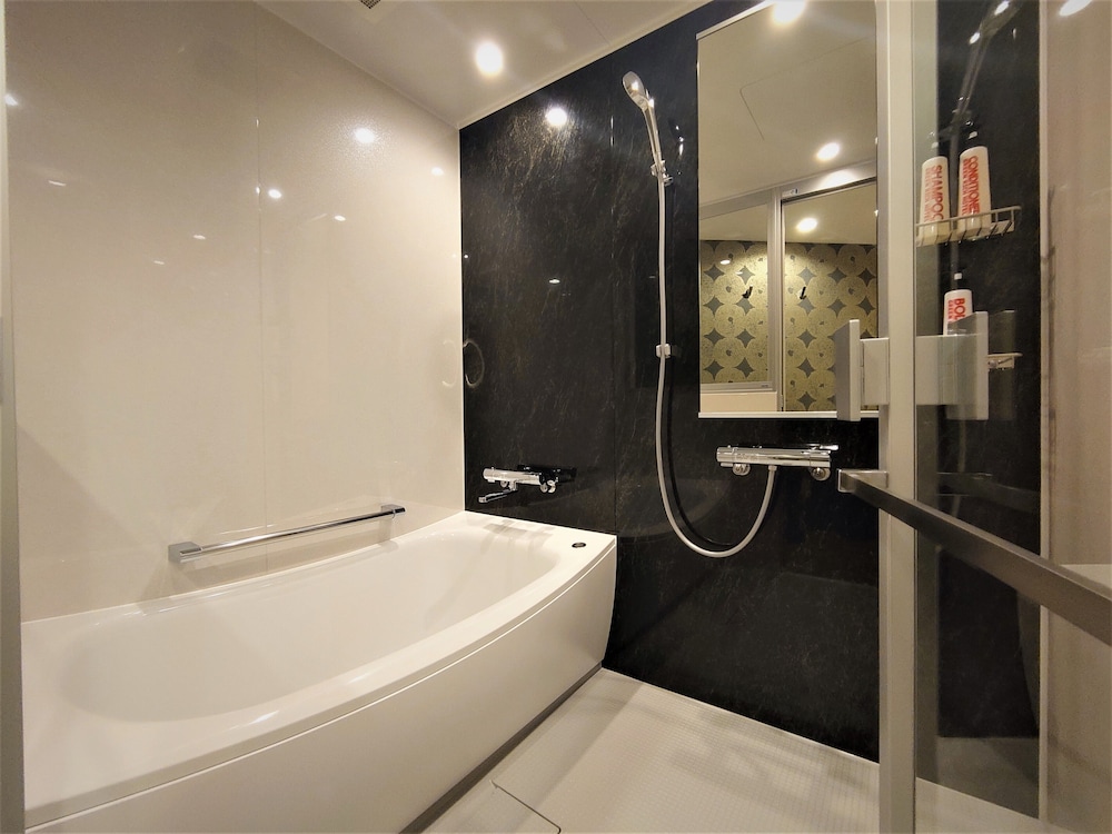 غرفة بريميوم بسريرين مزدوجين مع أريكة للمدخنين، Green Rich Hotel Kyoto Eki Minami 4/4