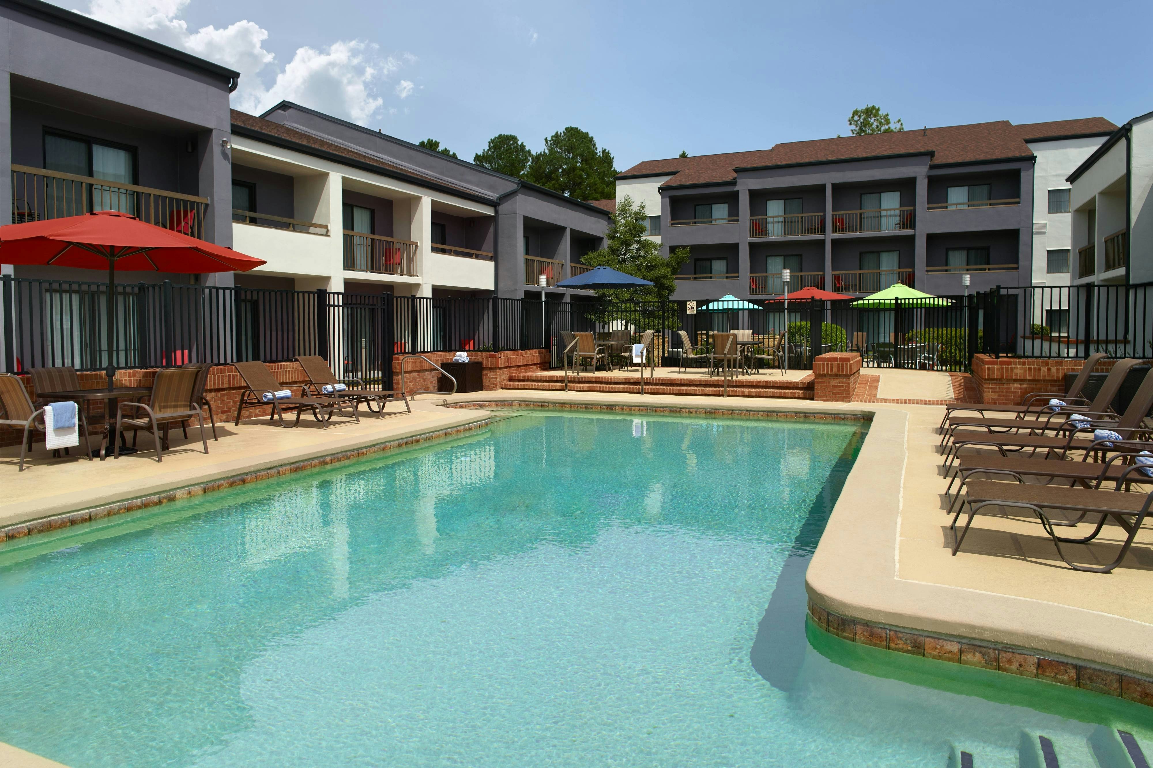 Courtyard By Marriott Raleigh Midtown 1/10