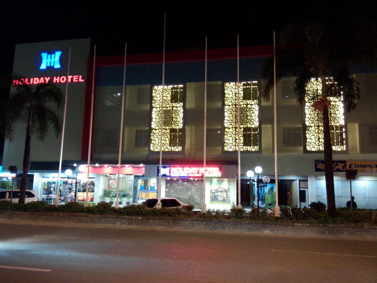 Holiday Hotel Batam 2/27