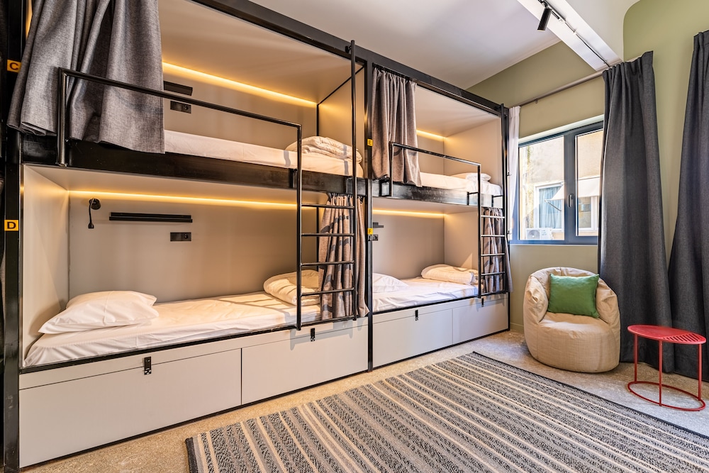 Athens Hub Hostel 15/33