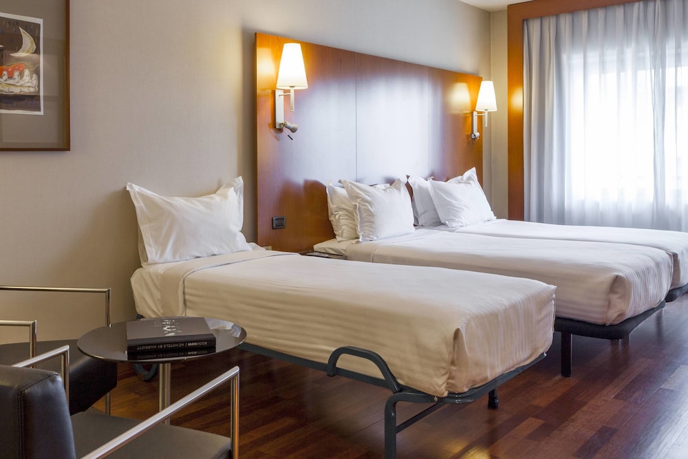 Ac Hotel Leon San Antonio 8/46