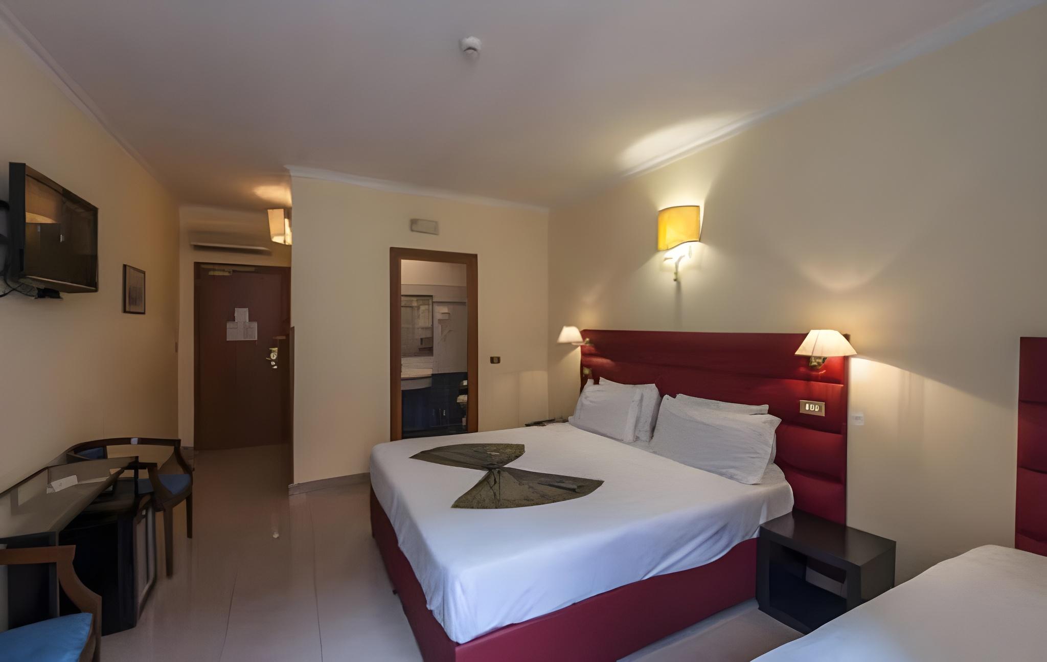 Room, Twin Beds