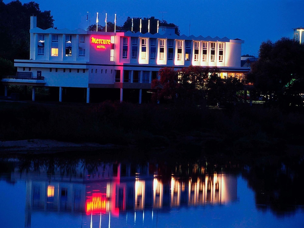 Mercure Nevers Pont De Loire 63/67