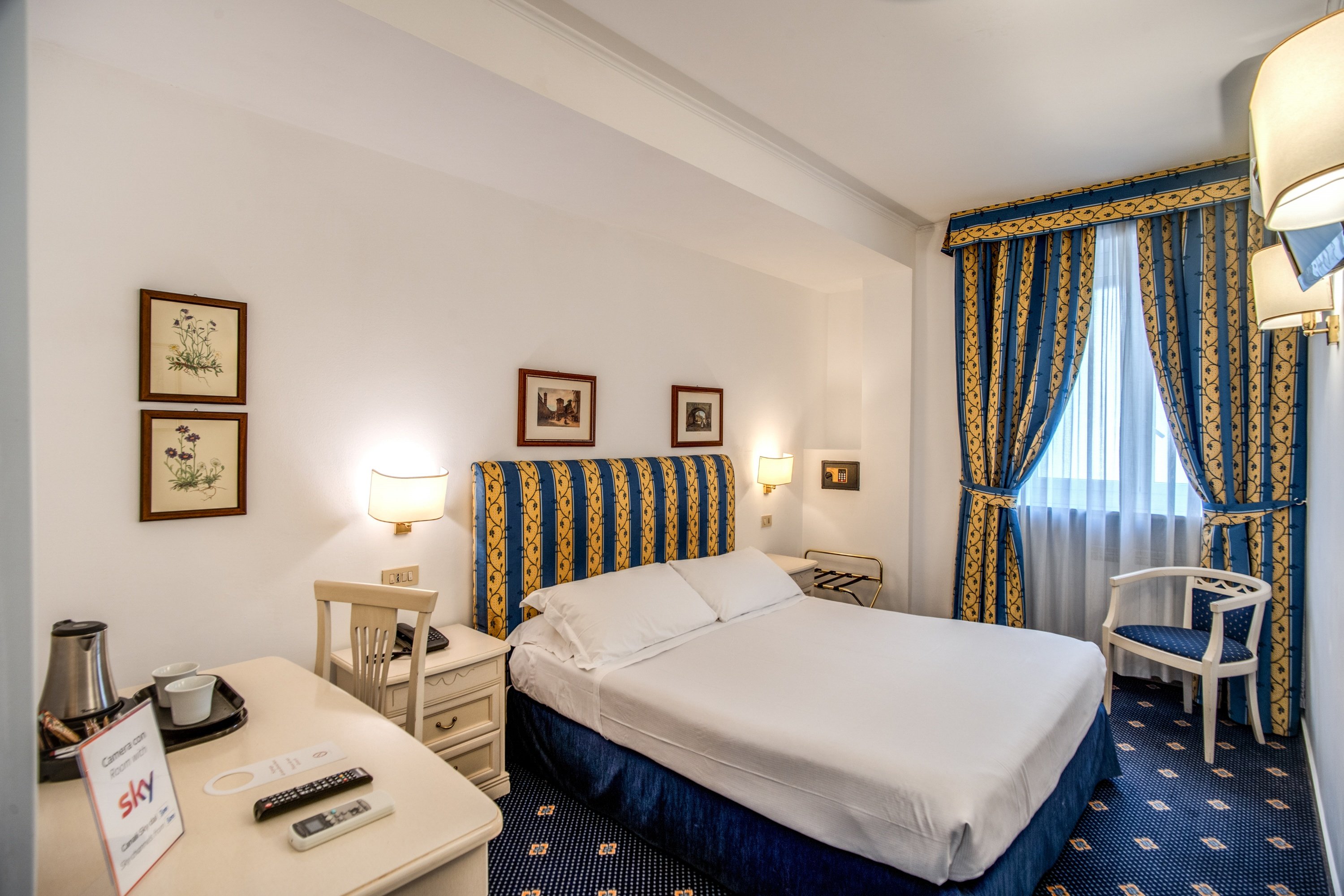 Napoleon Hotel 29/64