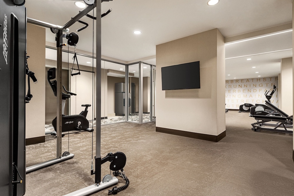 Residence Inn by Marriott New York JFK Airport 14/36