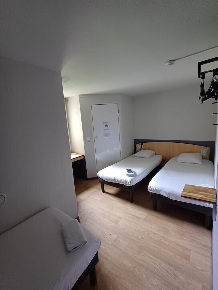 Hotel Premiere Classe Niort Est - Chauray 26/57