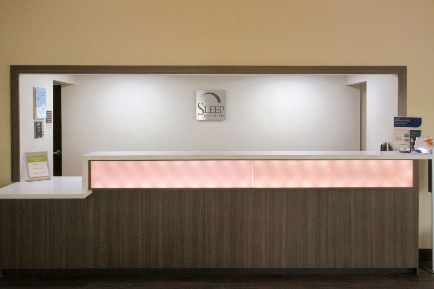 Holiday Inn Express & Suites Dania Beach - Airport Area 2/41