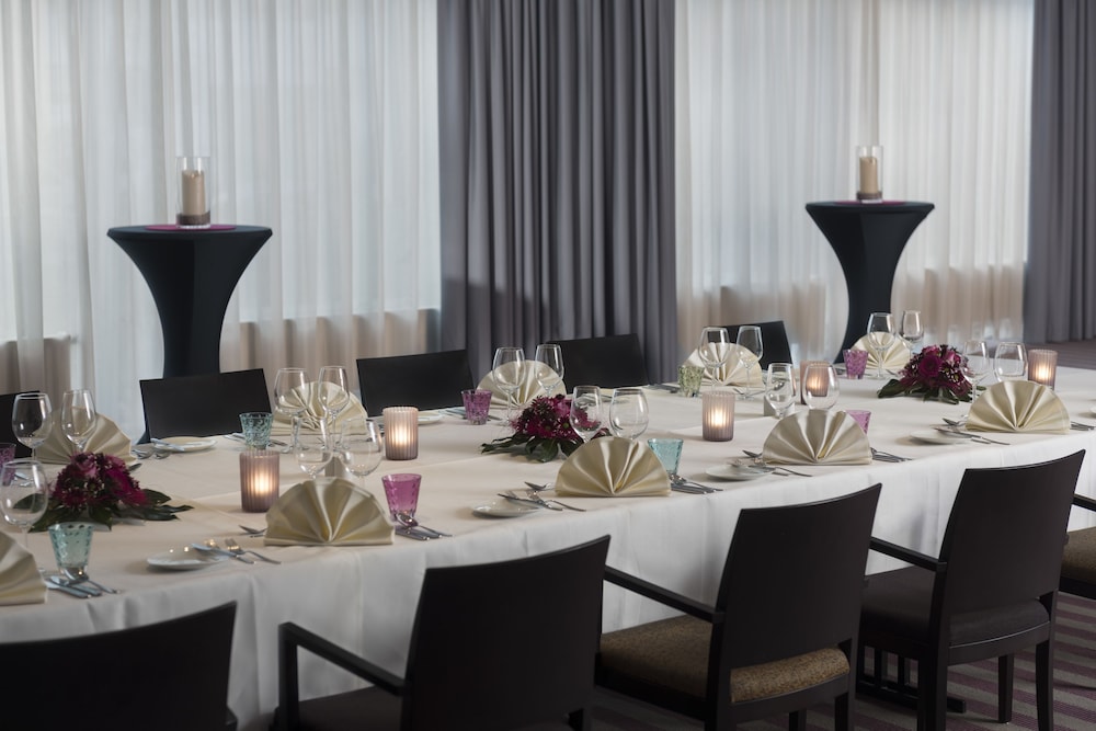 Mercure Hotel Dusseldorf Neuss 37/47
