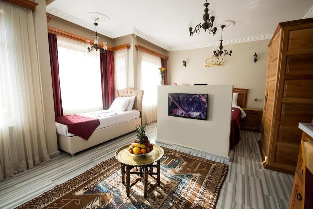 Sultan Corner Suites 36/49