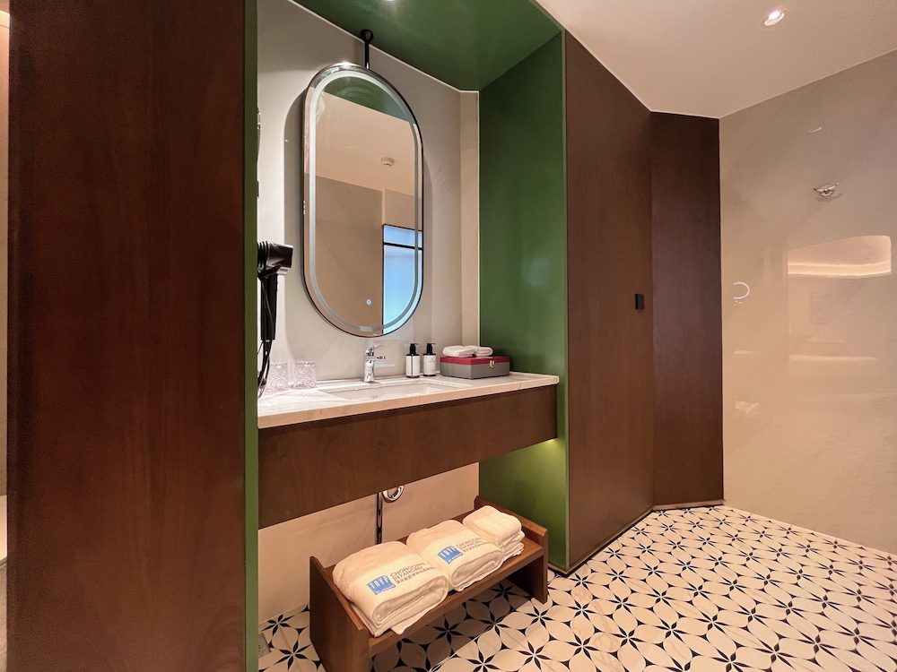 TRYP by Wyndham Chongqing Downtown 60/62