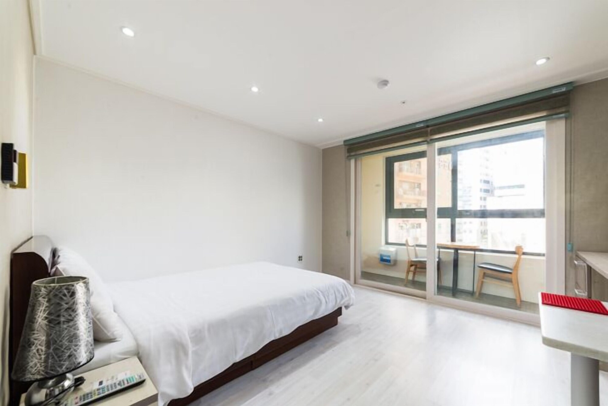 STANDARD, DOUBLE BED
