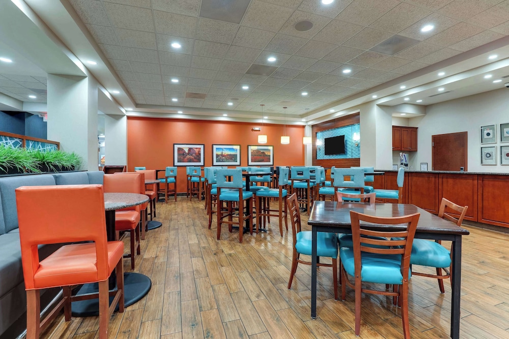 Drury Inn and Suites Phoenix Chandler Fashion Center 34/50