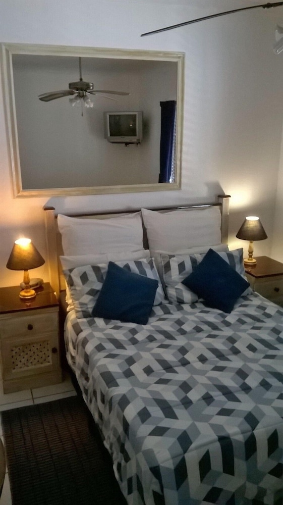 La Mer Lodge 3/15
