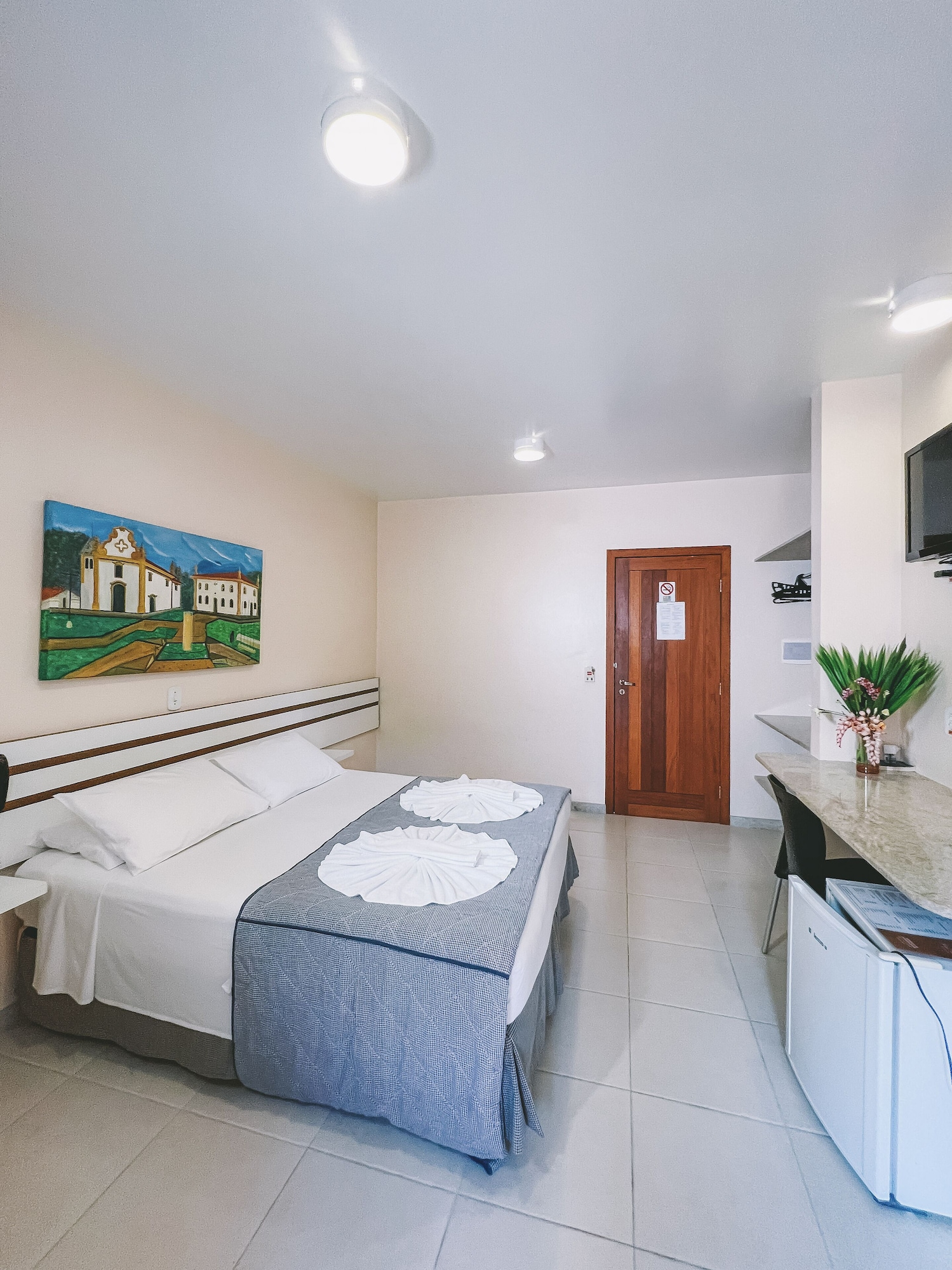 DELUXE, TWIN BEDS