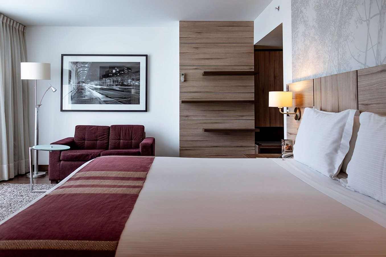 AKU HOTELS 15/69