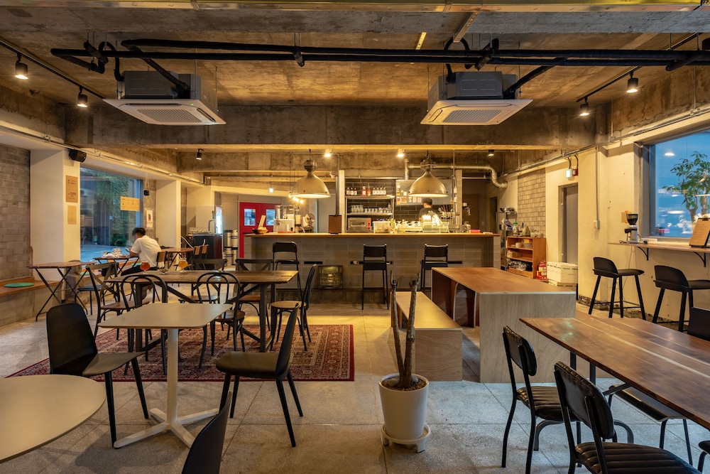 Mireuk Mireuk Beer Hostel 34/42