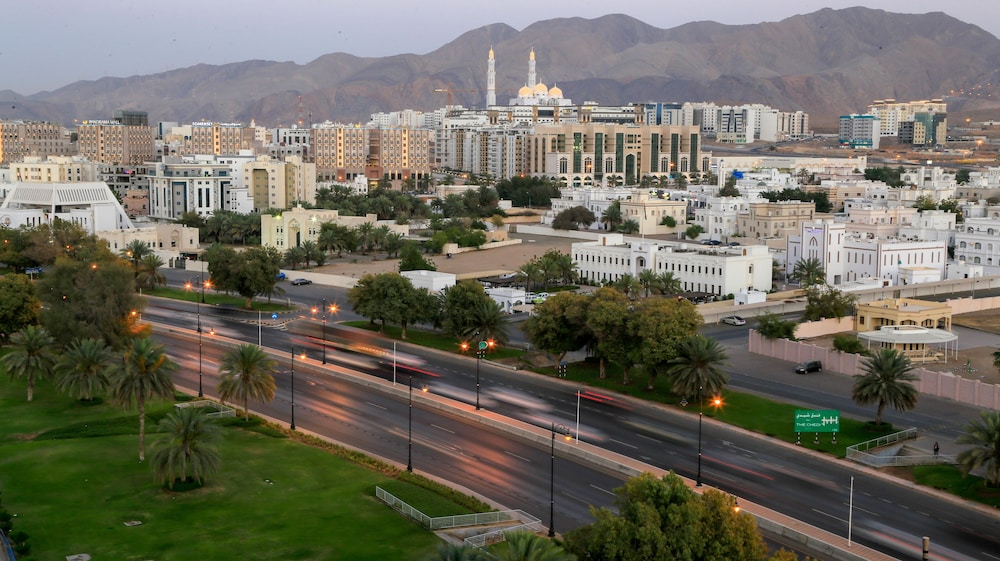 Muscat Inn Hotel 34/40