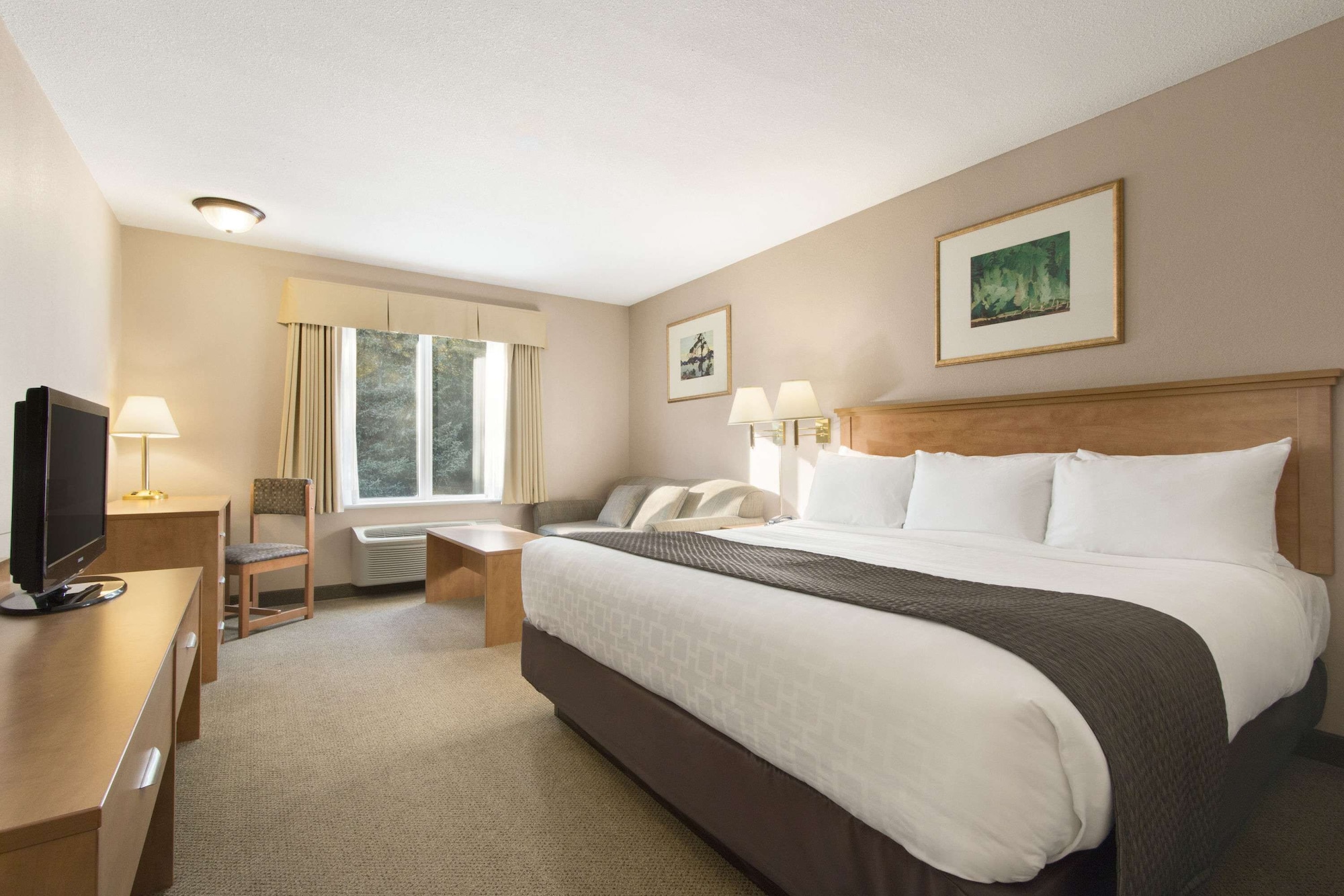 Business, King Bed