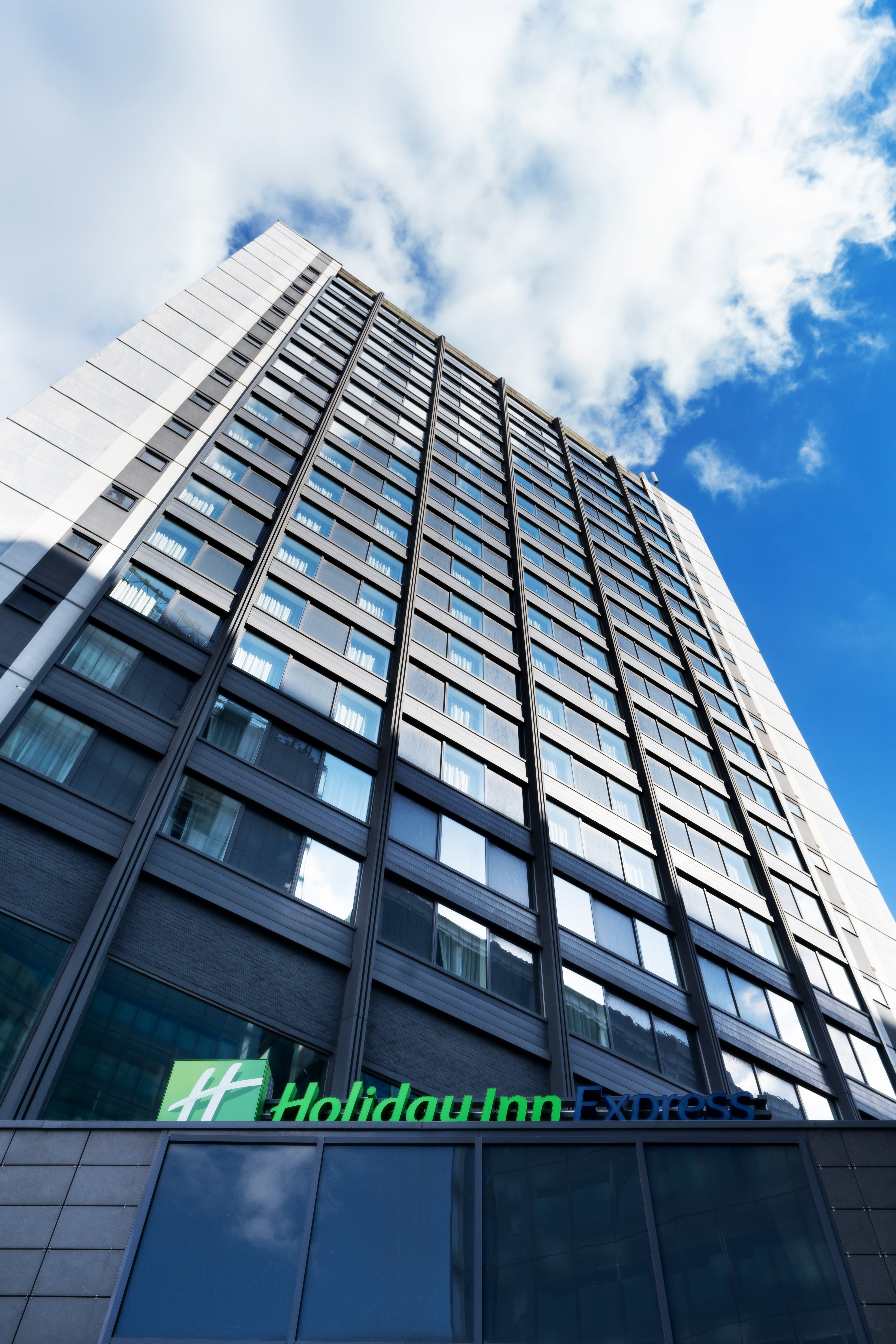 Holiday Inn Express Birmingham - Snow Hill photo3