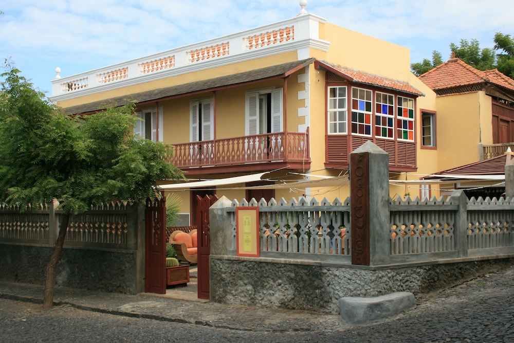 The Colonial Guest House 2/30