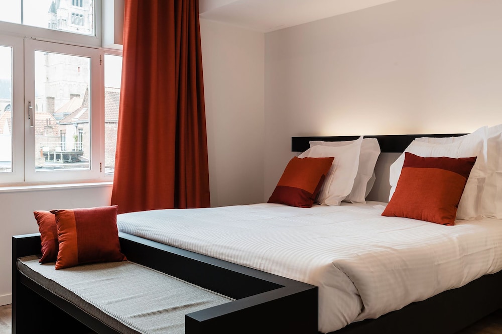 STANDARD, DOUBLE OR TWIN BED