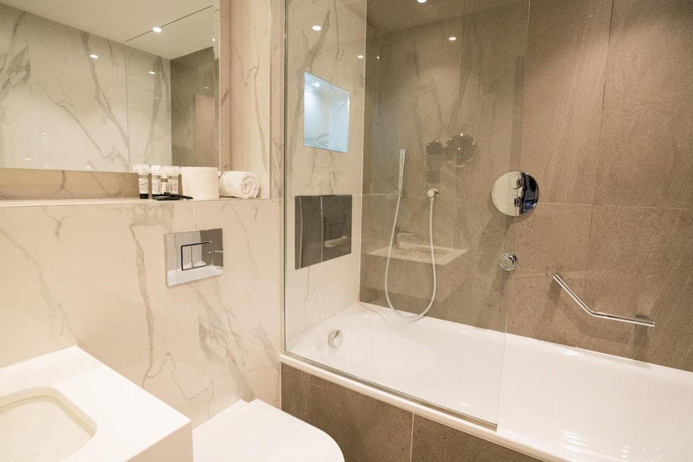 Oxford Hotel Earls Court 25/62