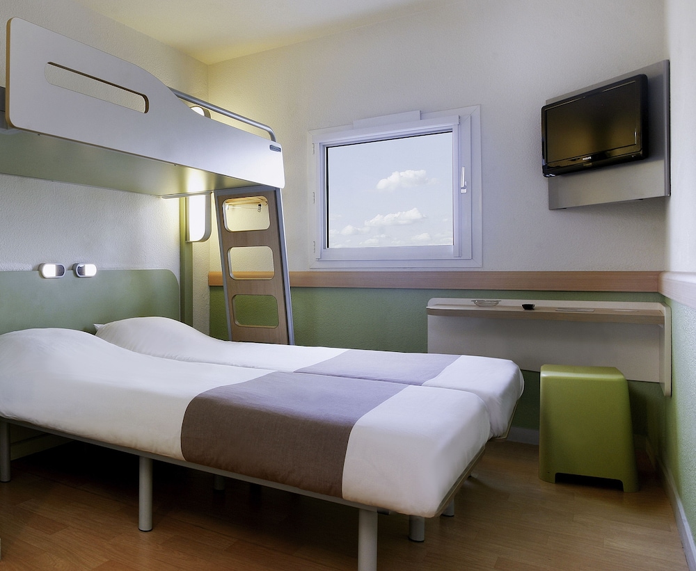 Ibis Budget Tours Nord 15/77