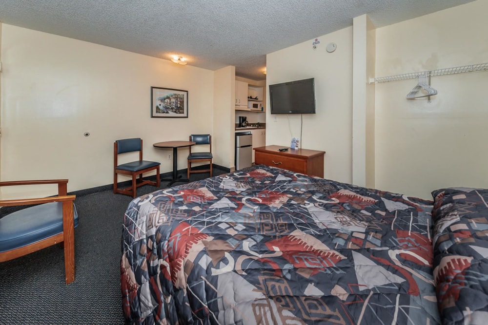 Suburban Extended Stay Clearwater 29/33