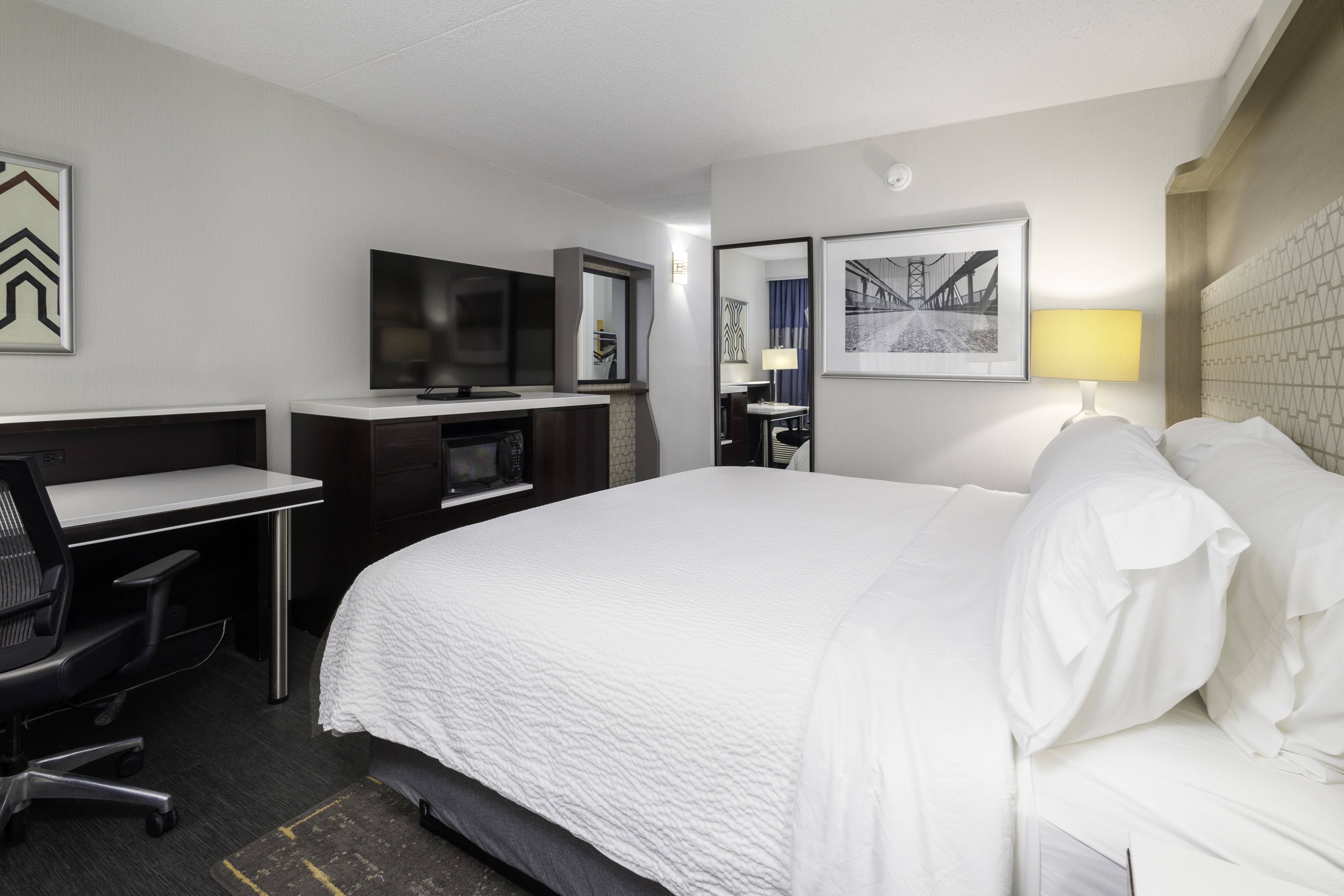 Holiday Inn Weirton Steubenville Area an IHG Hotel 27/78
